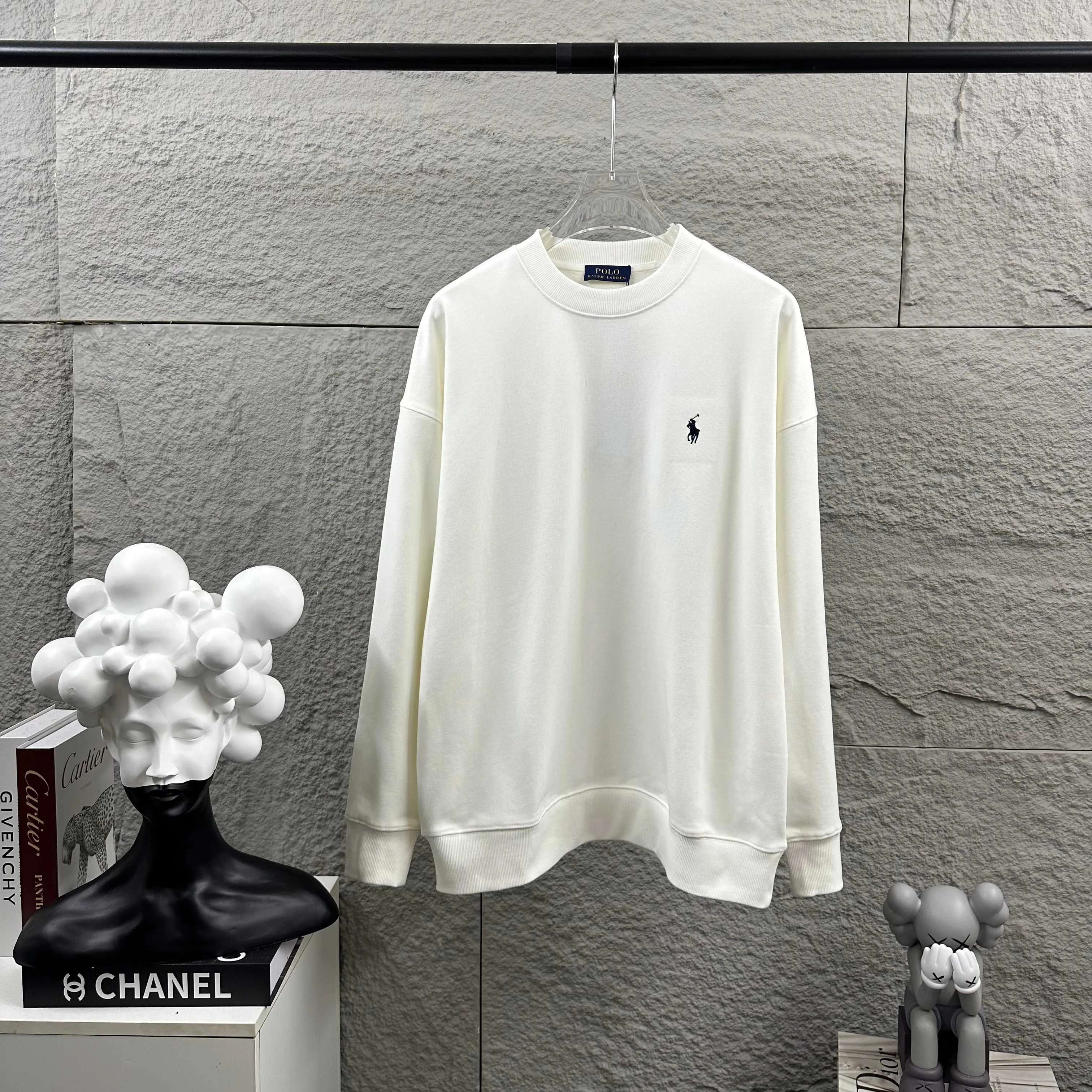 P210 Polo* Ralph Lauren 2025 Autumn and Winter new round neck sweatshirt Classic simple embroidery Customized terry fabric Long sleeves Unisex Color: Black White Size: S (90-130 pounds) M (120-150 pounds) L (140-165 pounds) XL (160-180 pounds) XXL (180-210 pounds)